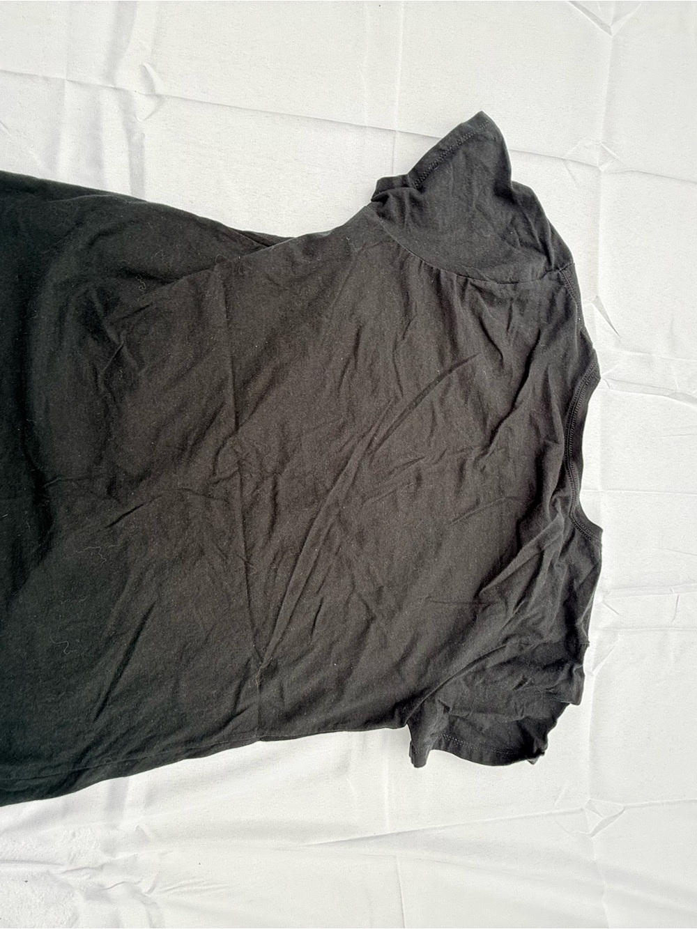 #57 size(L) Women's Black Short-Sleeve Graphic Tee with White Heart 'Raiders' - Picture 3 of 5